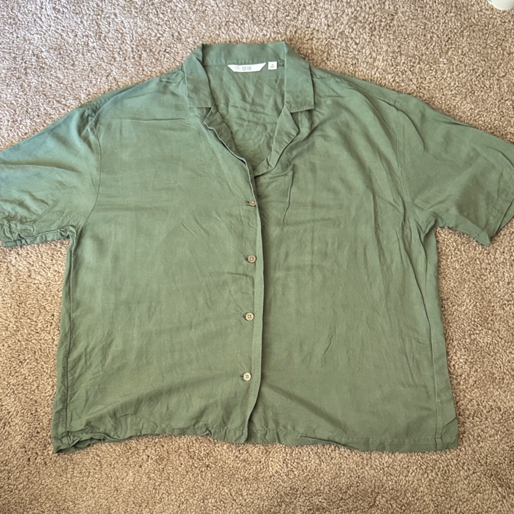 Uniqlo Sage Green Top